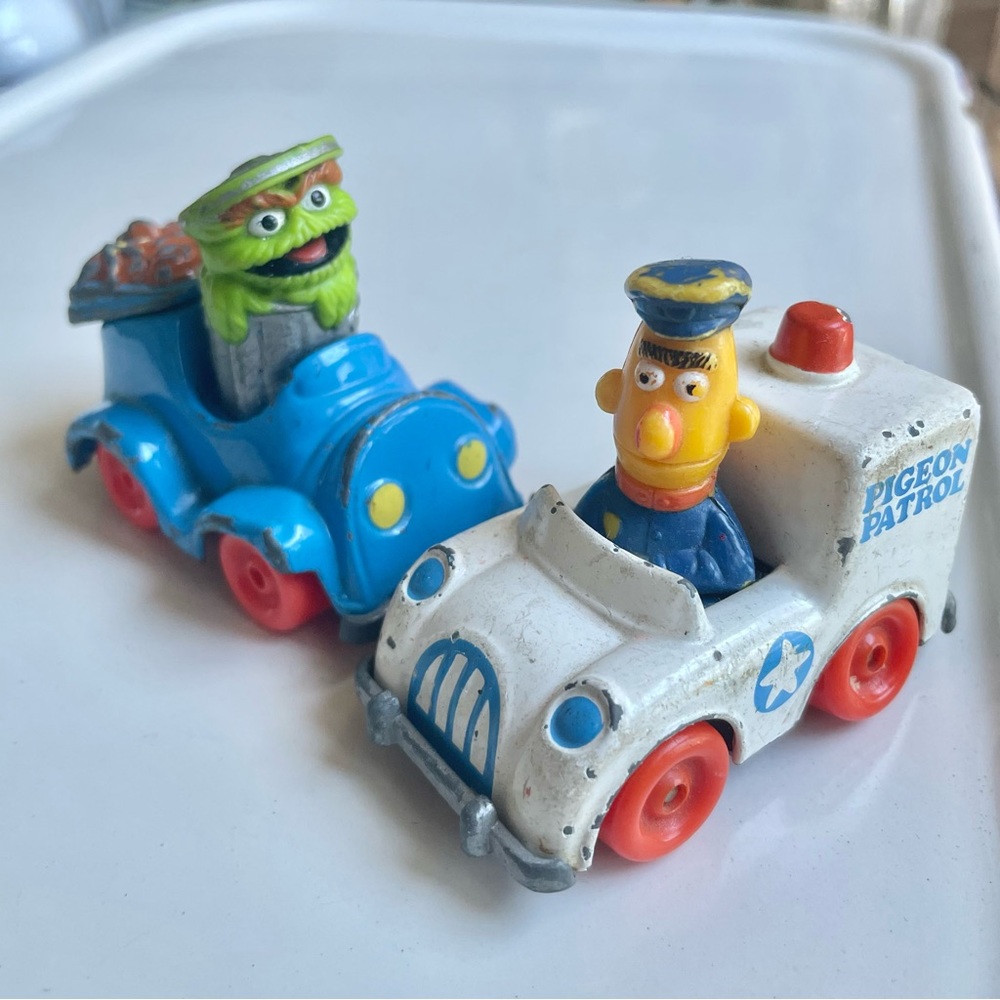 Sesame Street Vintage 1980s Diecast cars trucks Oscar Grouch Bert Pigeon Patrol